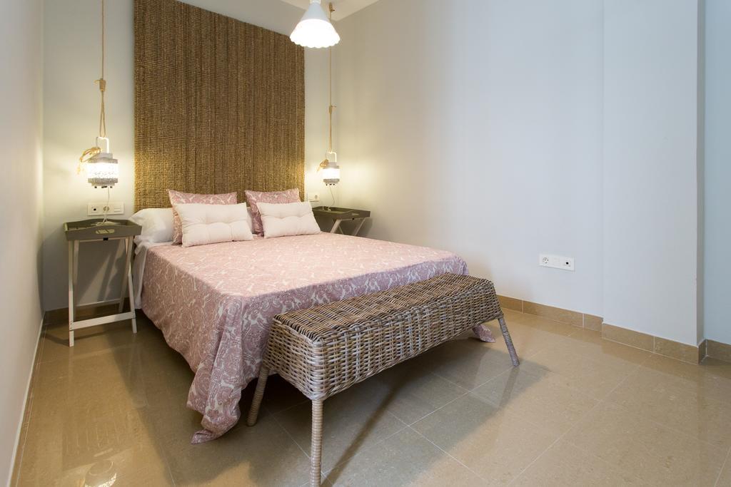 Apartamentos Alberto Lista 9 Севилья Номер фото