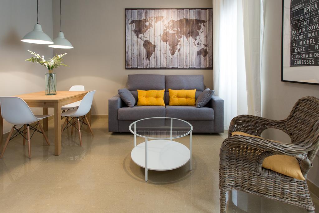 Apartamentos Alberto Lista 9 Севилья Номер фото
